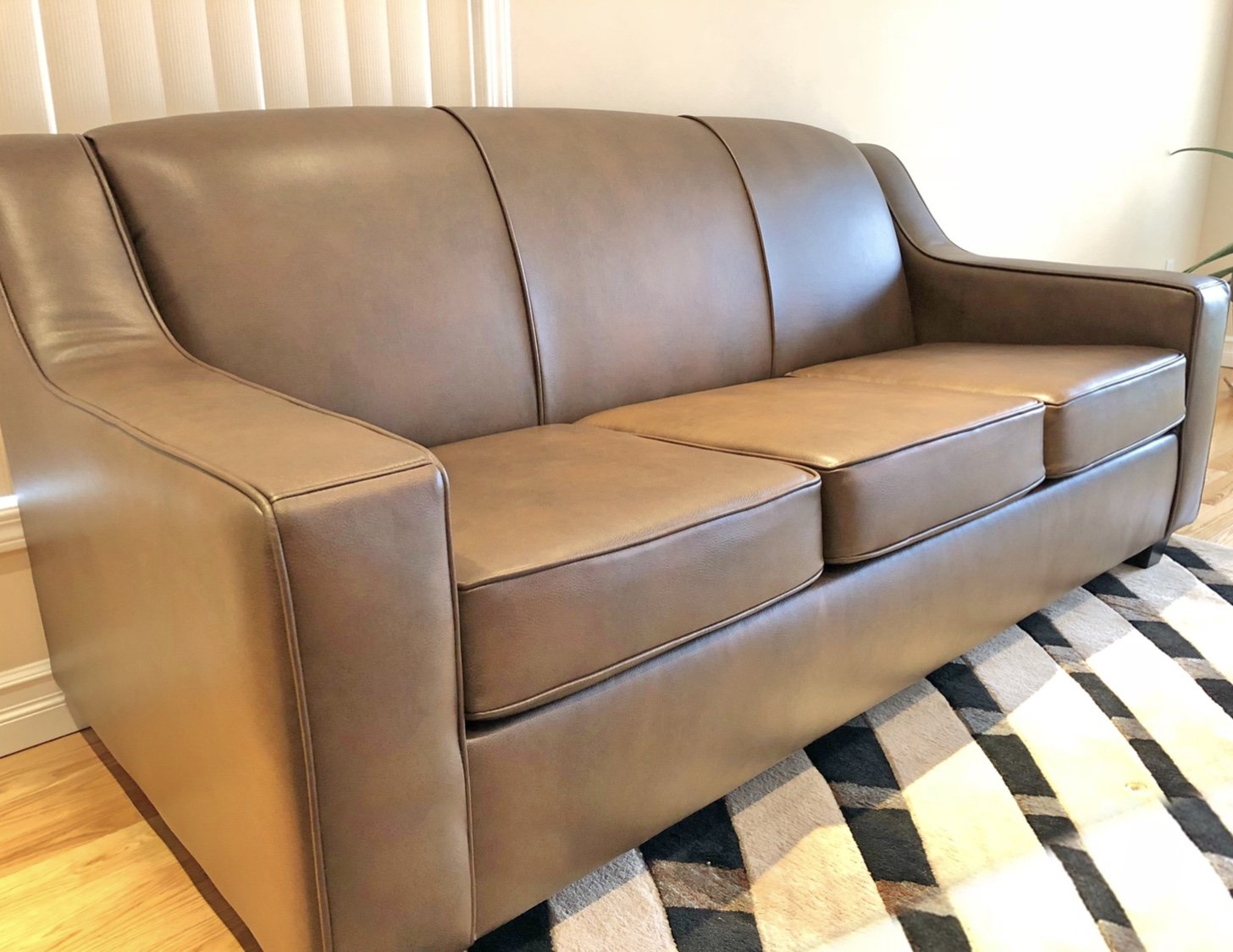 6842C86D-DD58-4D7E-A2C7-7CDAB50CAEBC